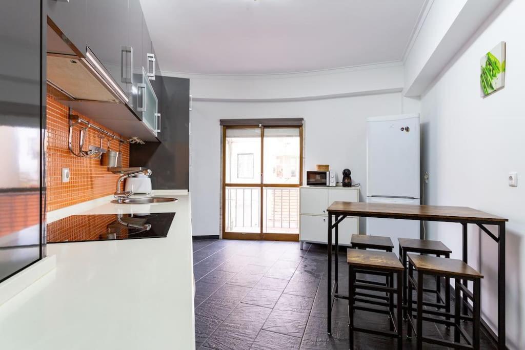 Apartamento Portucale ! Lapa Vintage Lisboa