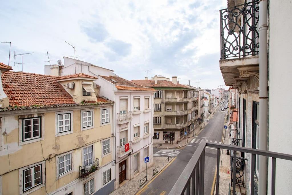 Portucale ! Lapa Vintage Lisboa