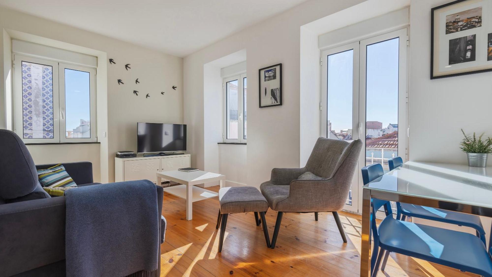 Comfort & Bright By Lovelystay * Lisbon