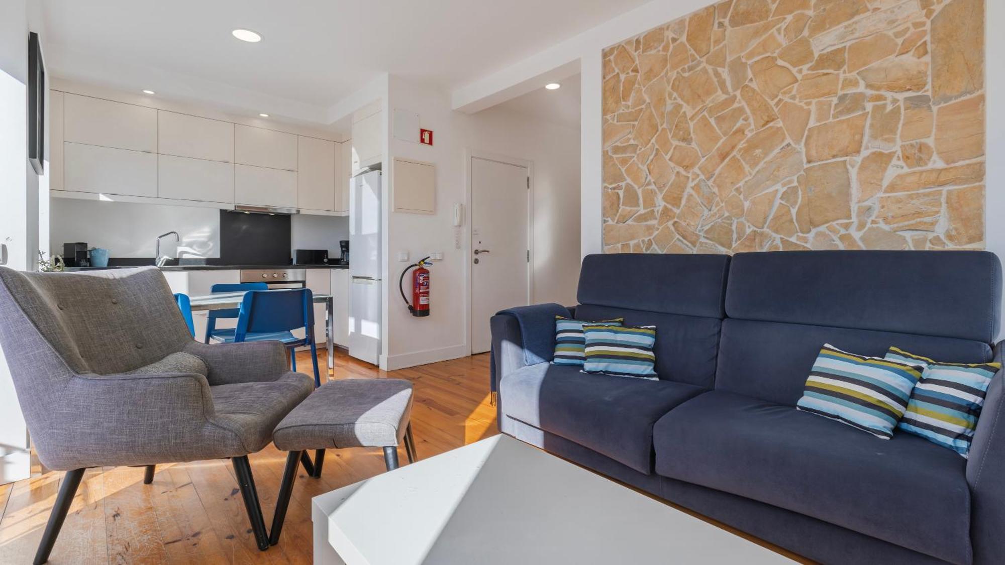 Apartment Comfort & Bright By Lovelystay *