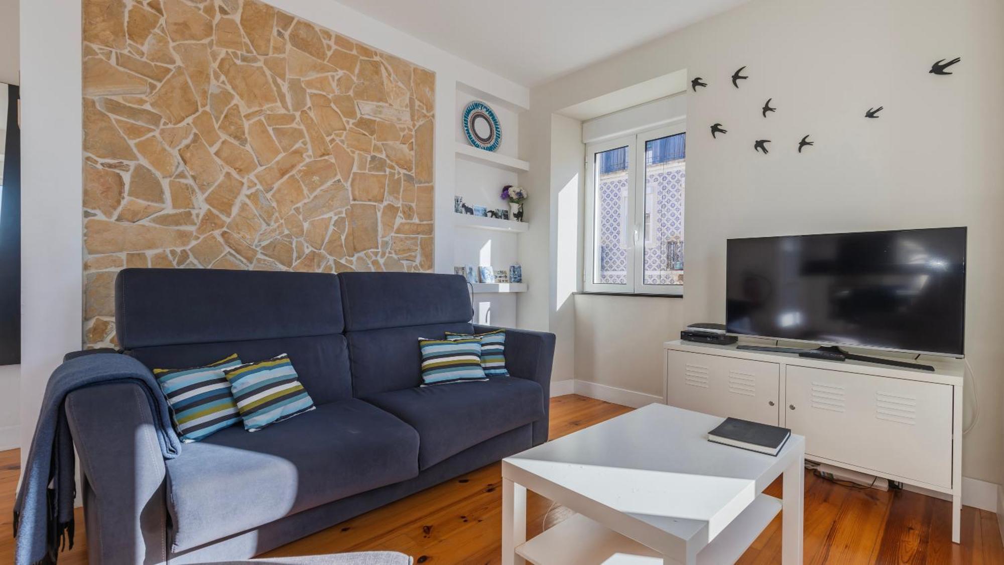 Comfort & Bright By Lovelystay Apartment