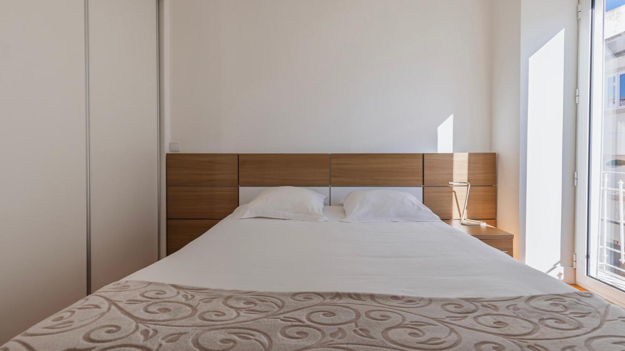 Apartment Comfort & Bright By Lovelystay *