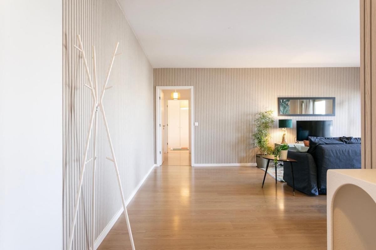 Apartamento Modern 2bdr Flat In The City's Heart! *