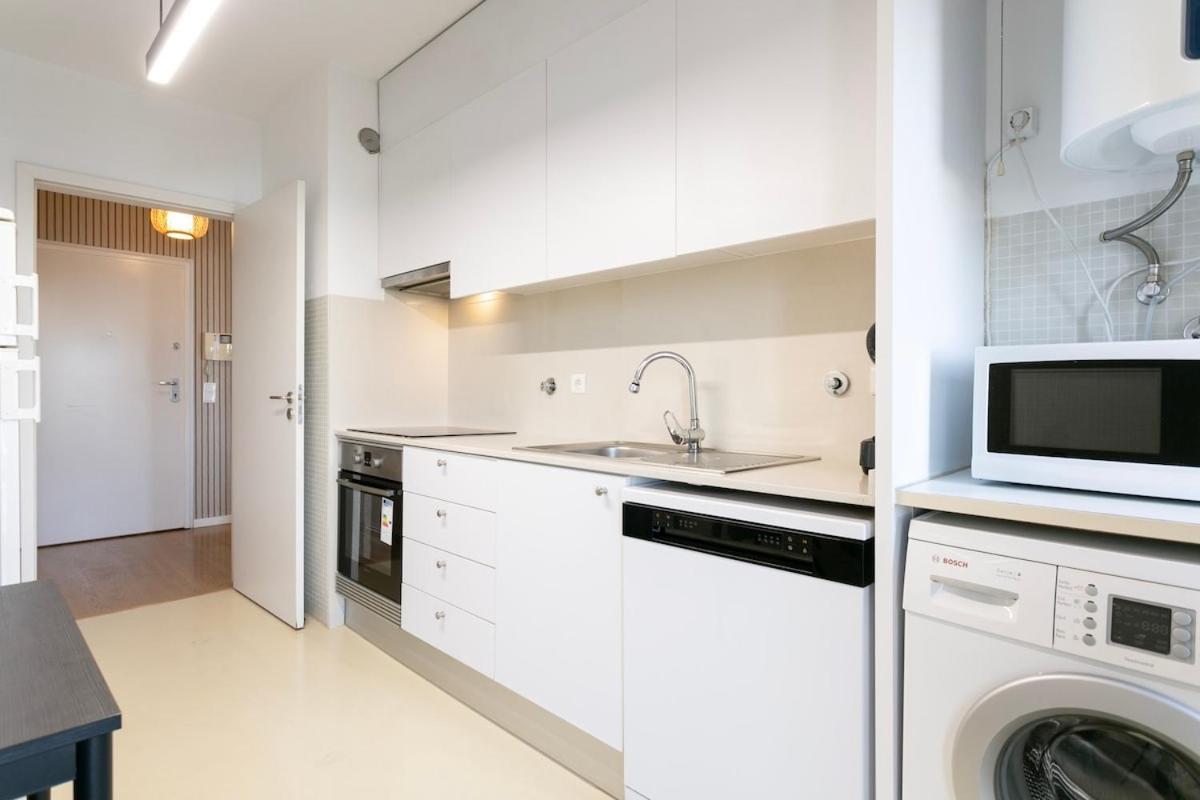 Apartamento Modern 2bdr Flat In The City's Heart!
