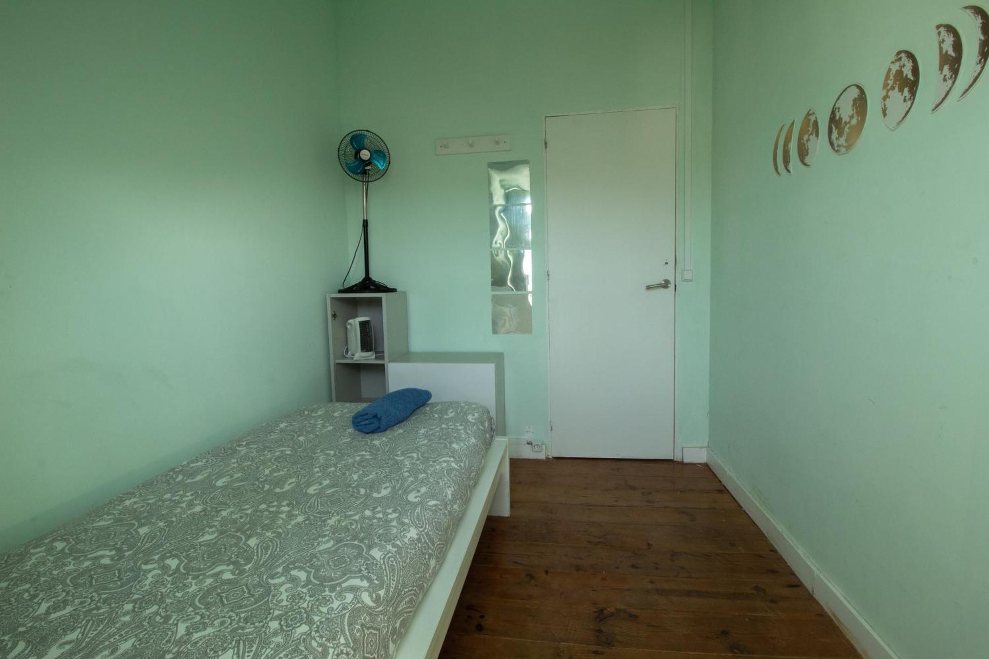 Lime Stone Guest house *