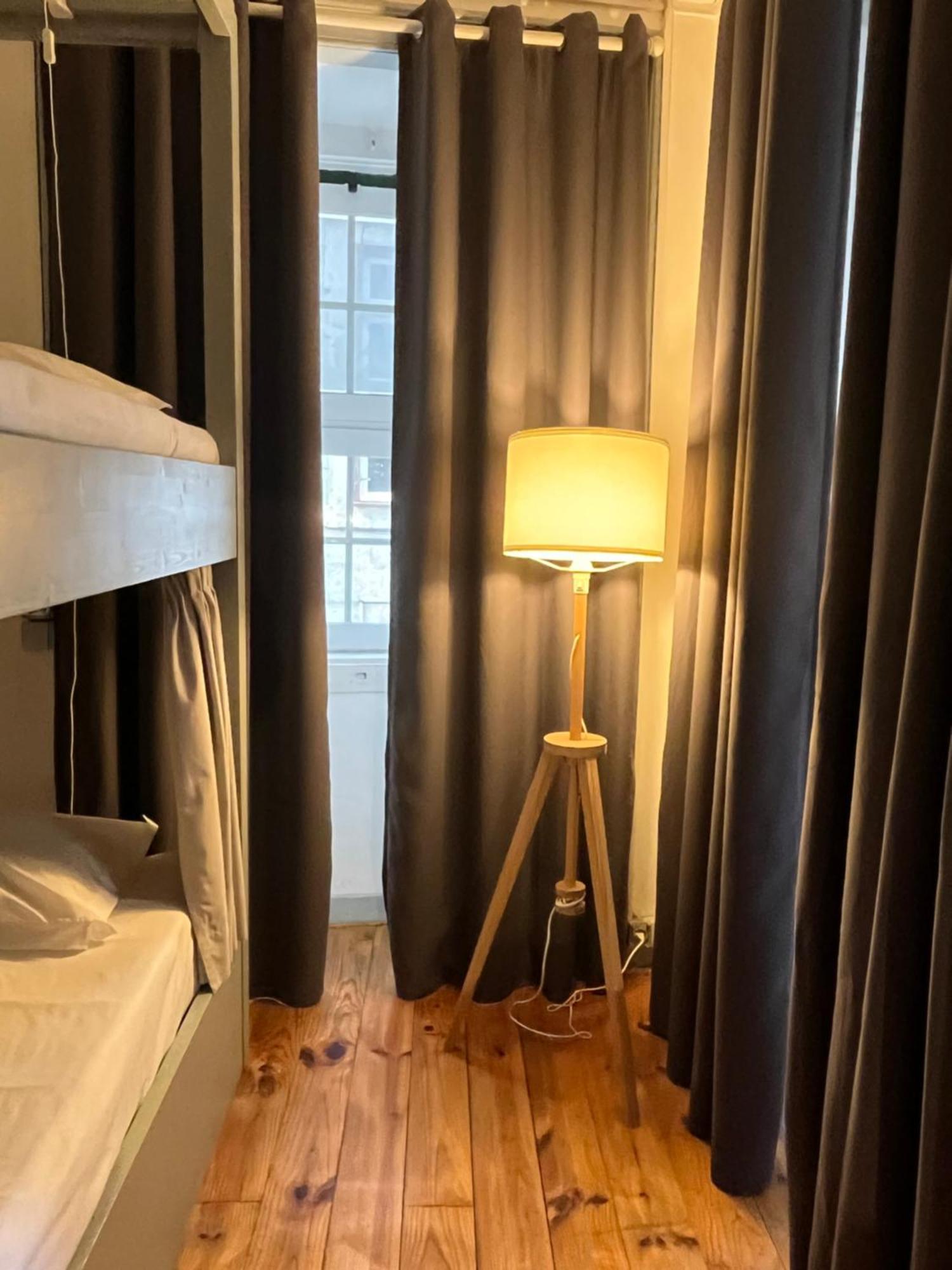 Hostal Alface Hall & Bar *