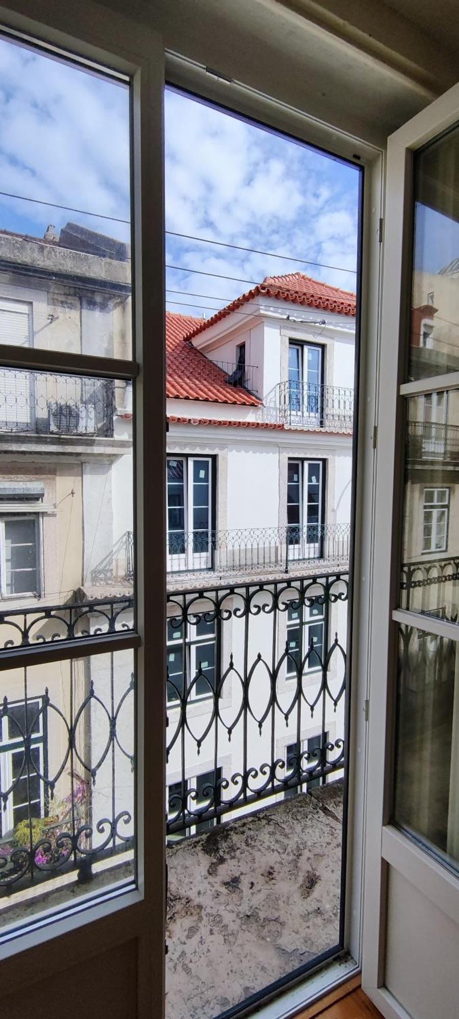 In Cozy In Chiado In Shared House Pensión