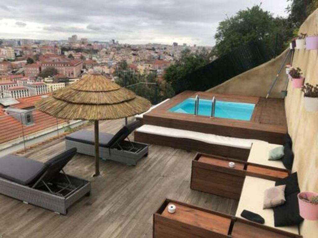 The Rooftop Bed and breakfast 4*