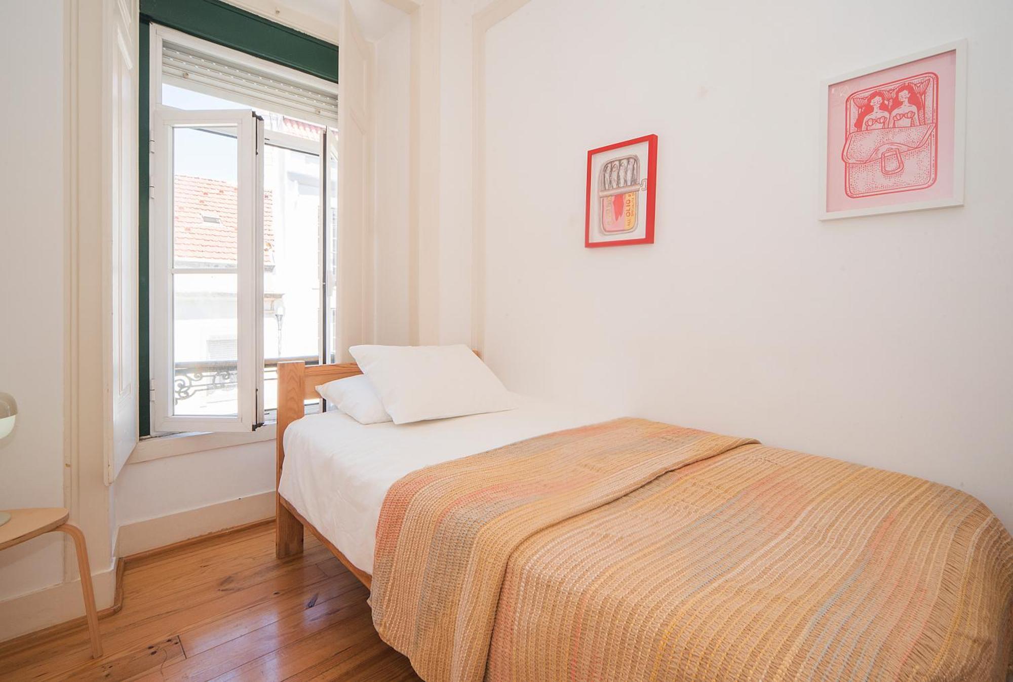 Apartamento Com 3 Quartos Muito Acolhedores Nos Anjos Lisboa
