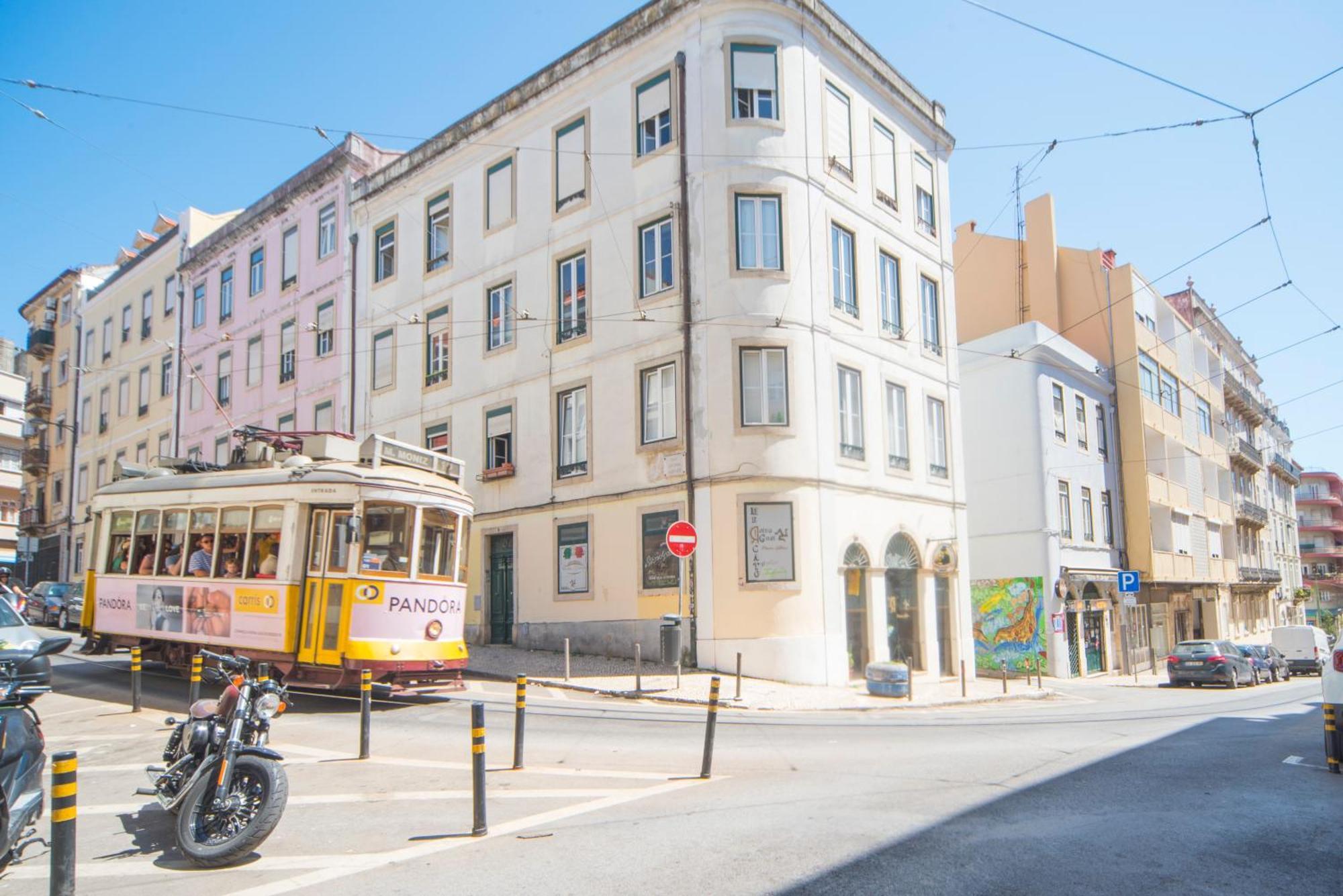 Apartamento Com 3 Quartos Muito Acolhedores Nos Anjos