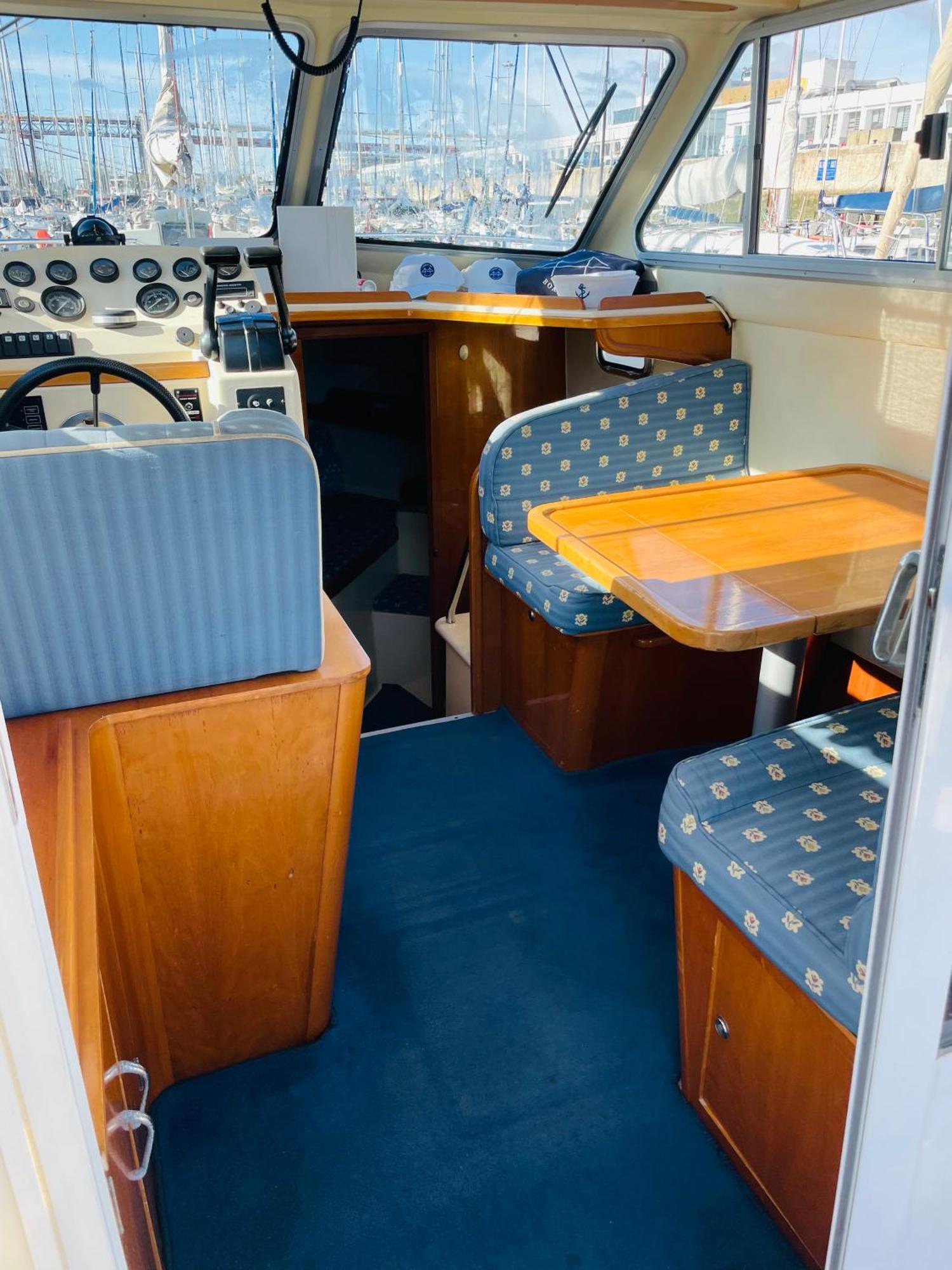 Hotel en barco Romantic Boat On The Tagus River