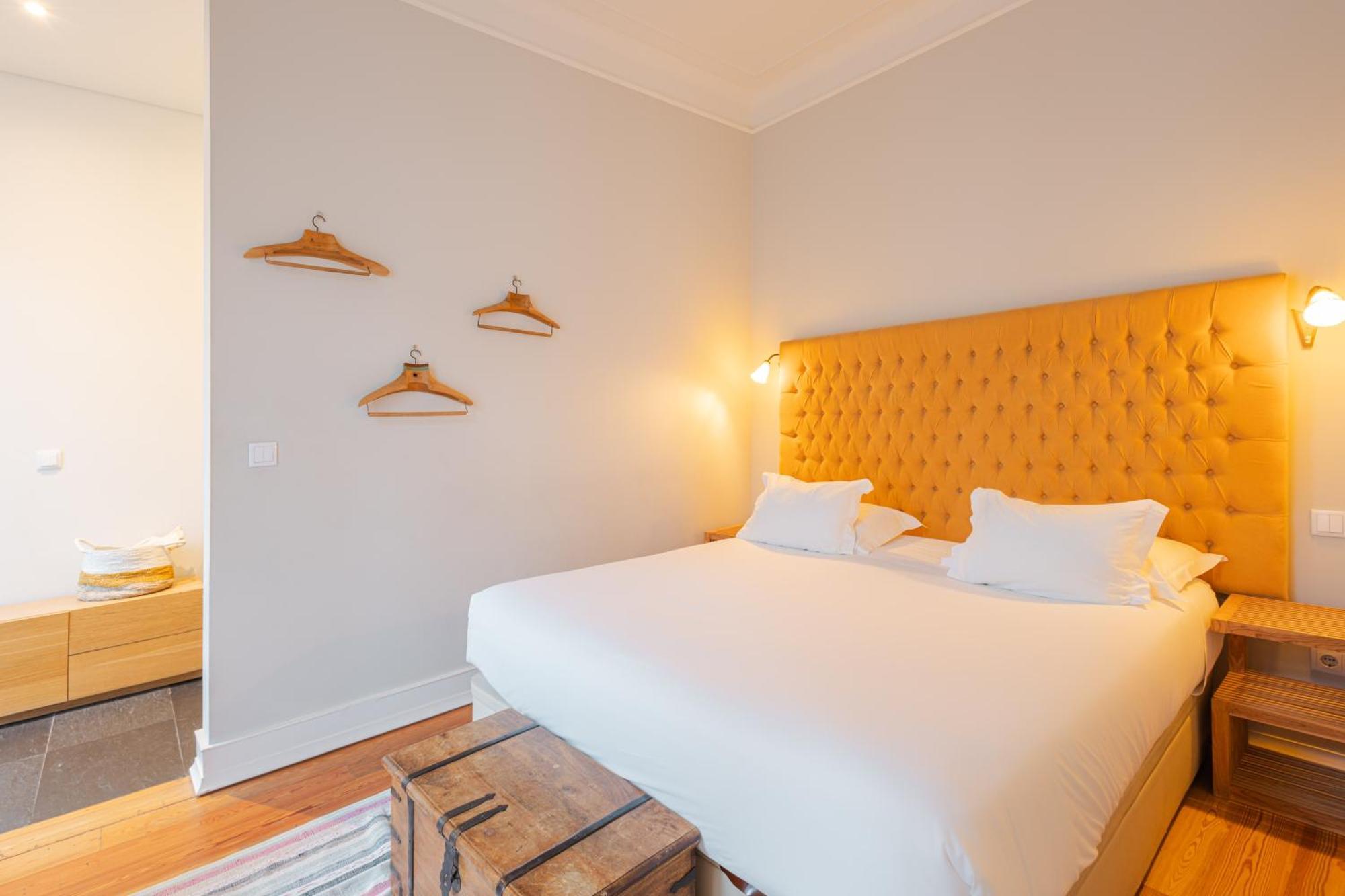 Almaria - Ex Libris | Chiado Apartamento *