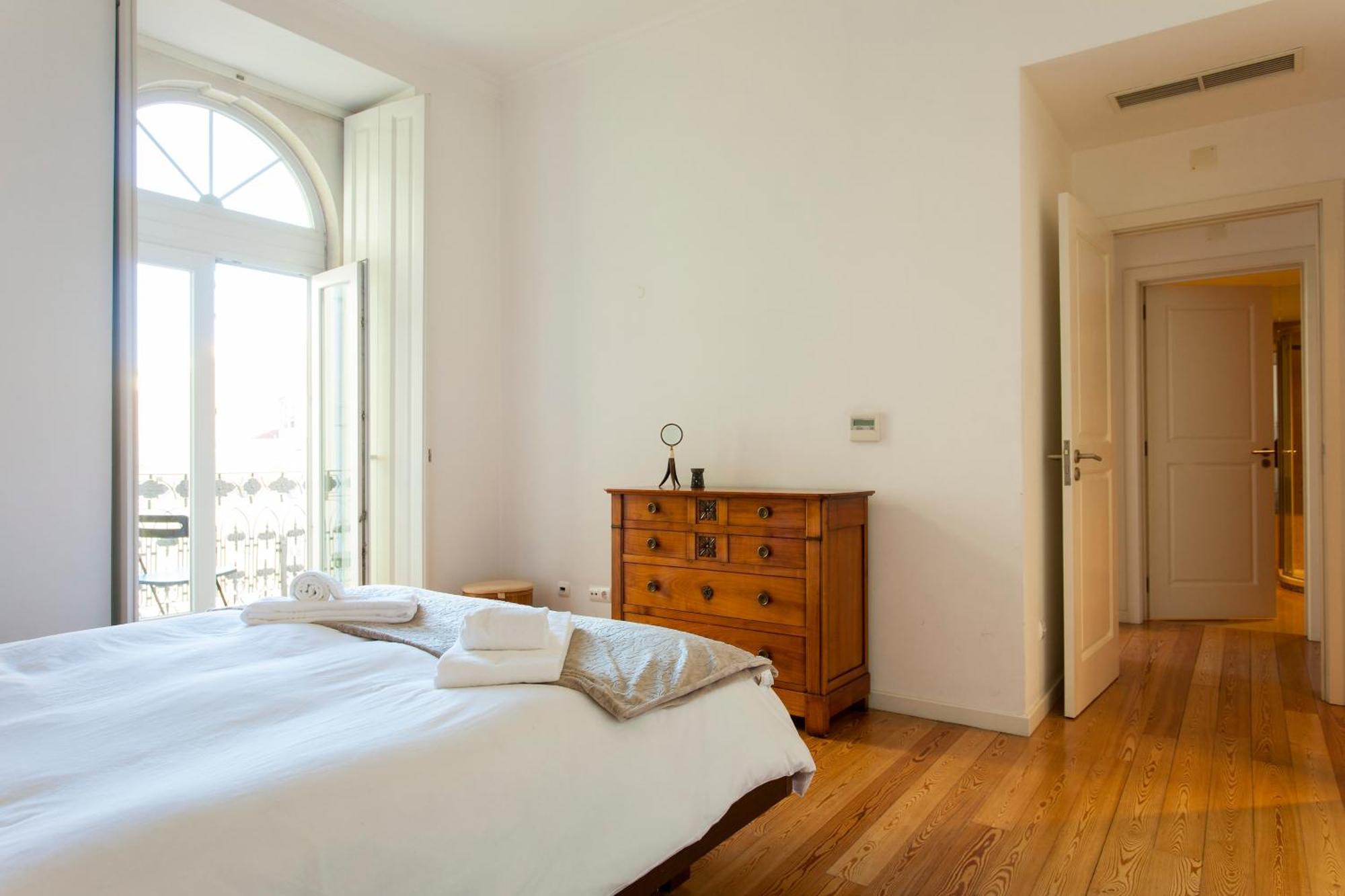 Joivy Stunning Design In Chiado Apartamento