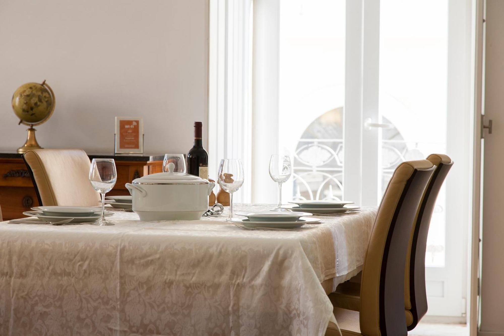 Joivy Stunning Design In Chiado *