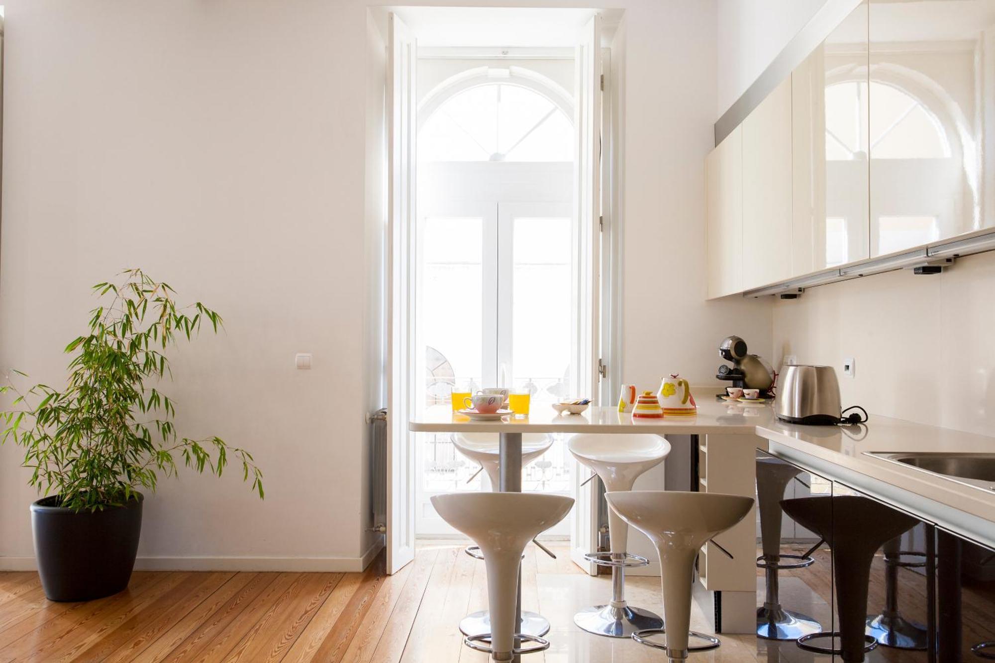 Joivy Stunning Design In Chiado