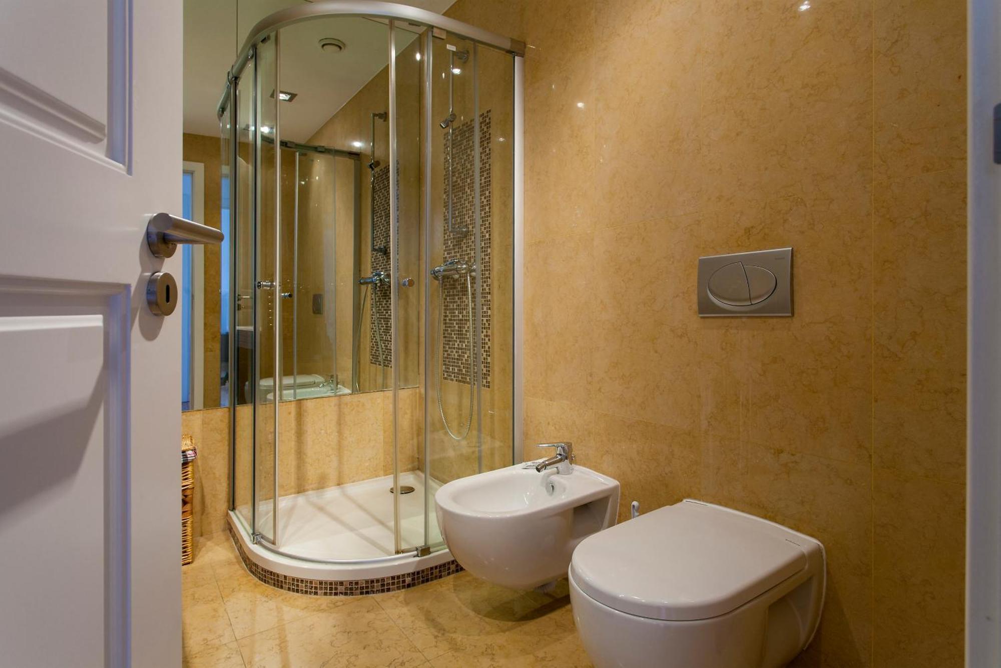 Joivy Stunning Design In Chiado Lisboa