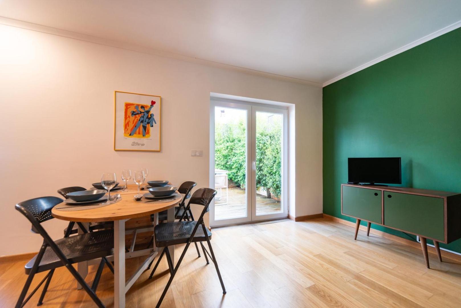 Apartamento Gorgeous Rooftop 2-bed 250m To Intendente Sq Lisboa