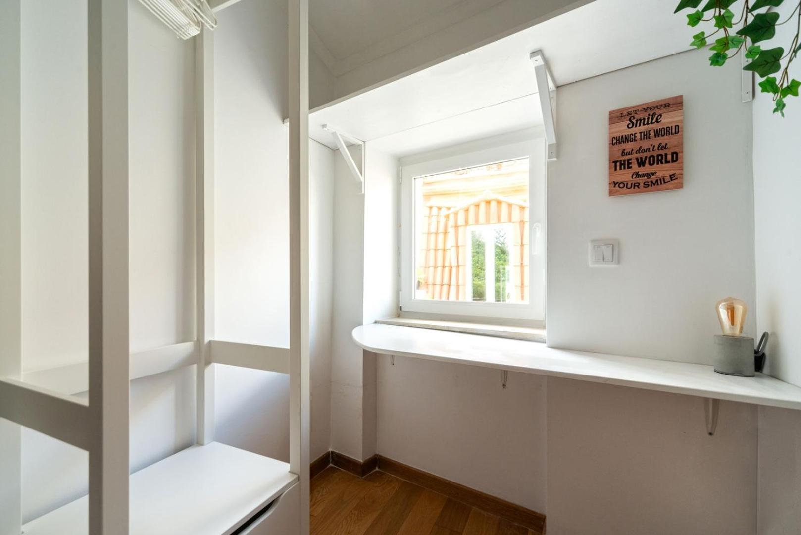 Gorgeous Rooftop 2-bed 250m To Intendente Sq Apartamento Lisboa