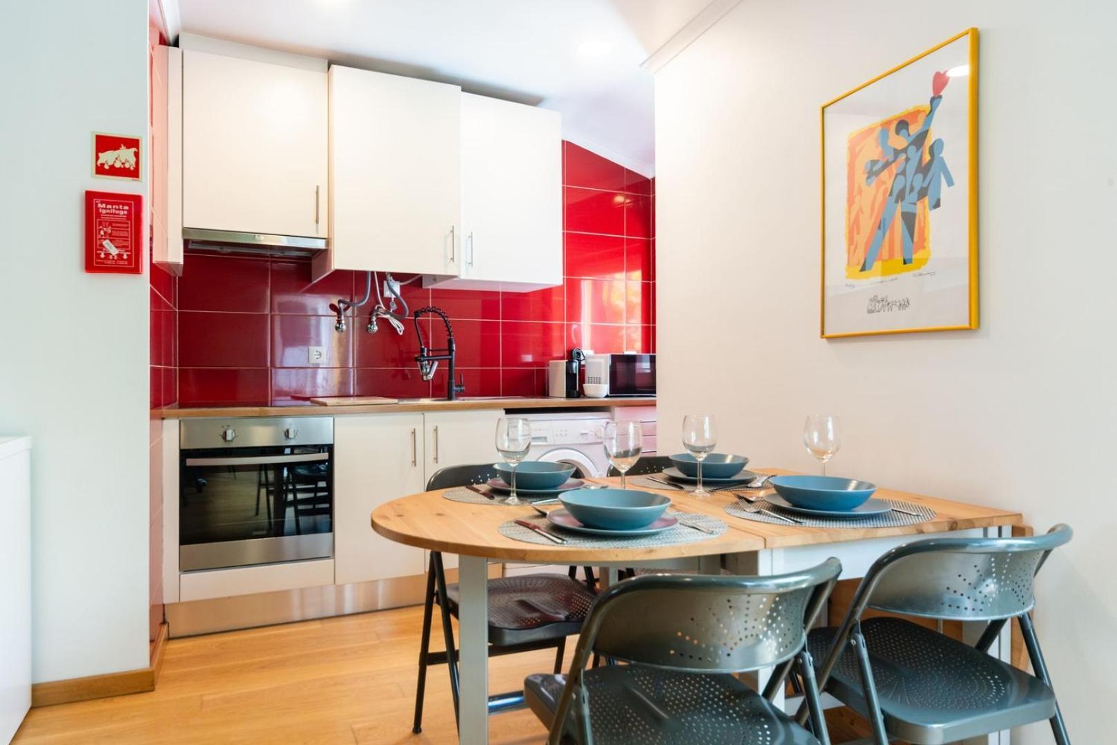 Apartamento Gorgeous Rooftop 2-bed 250m To Intendente Sq Lisboa