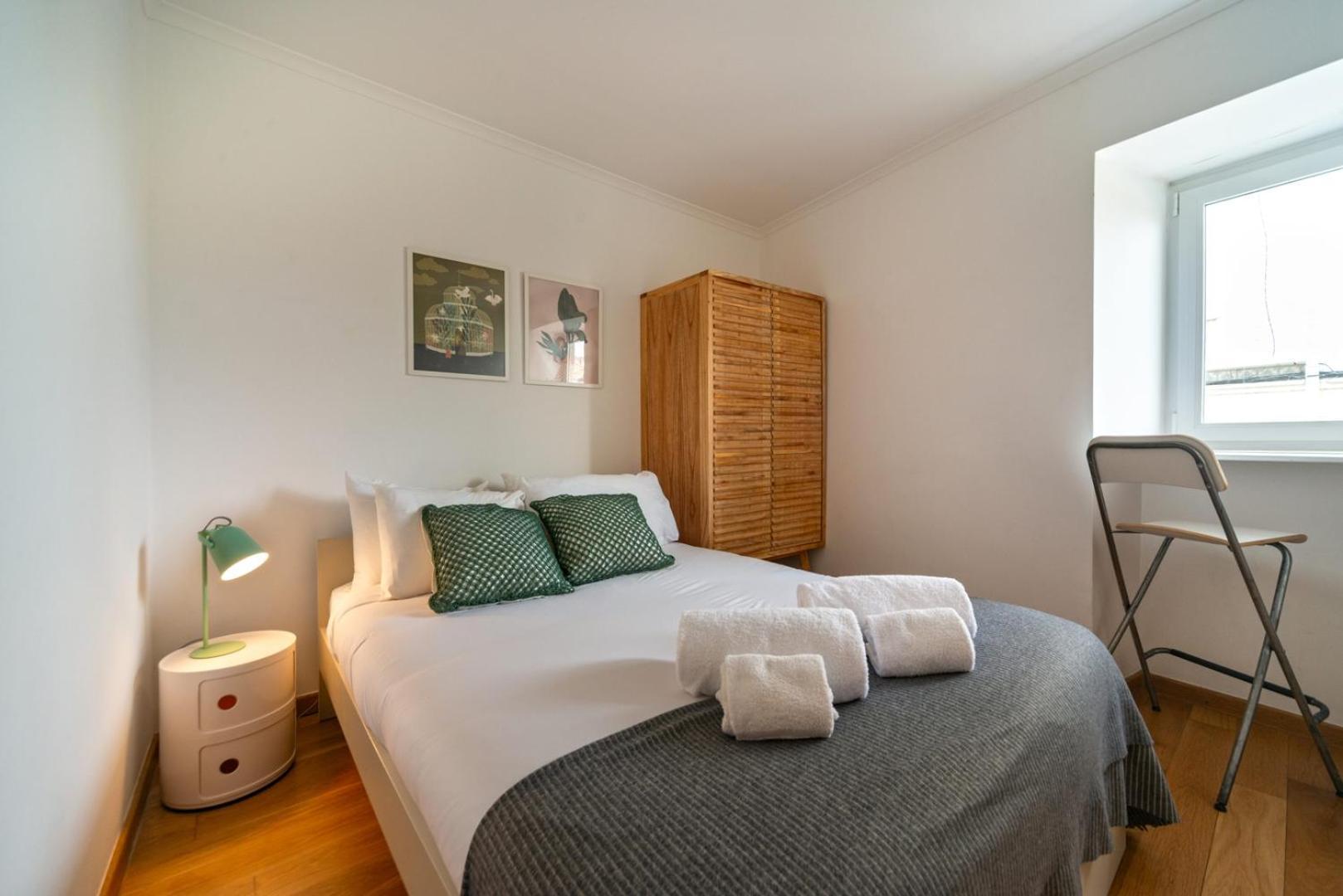 Apartamento 2-bed With A Charming Terrace At Intendente Lisboa
