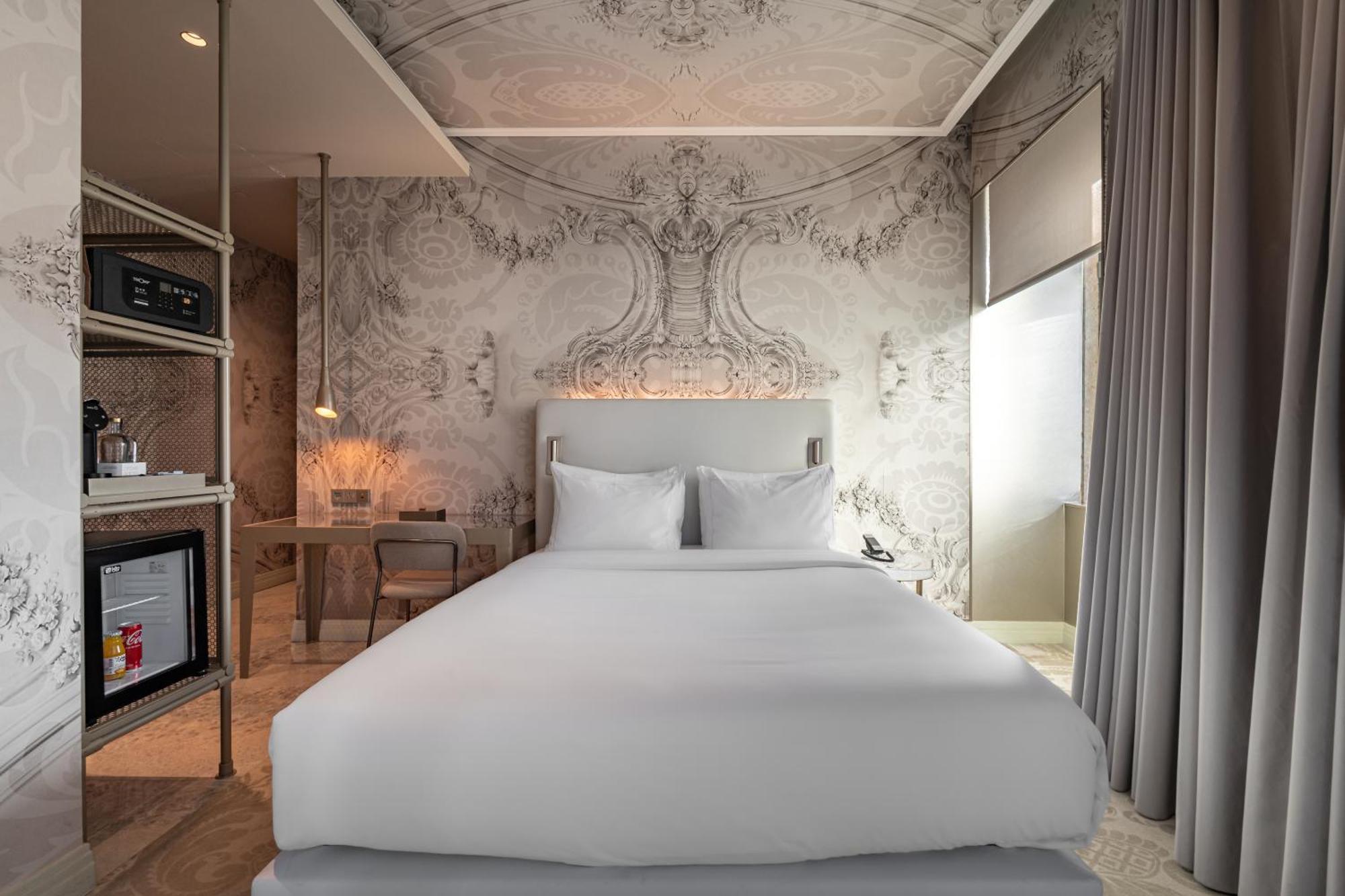 Dos Reis By The Beautique Lisbon
