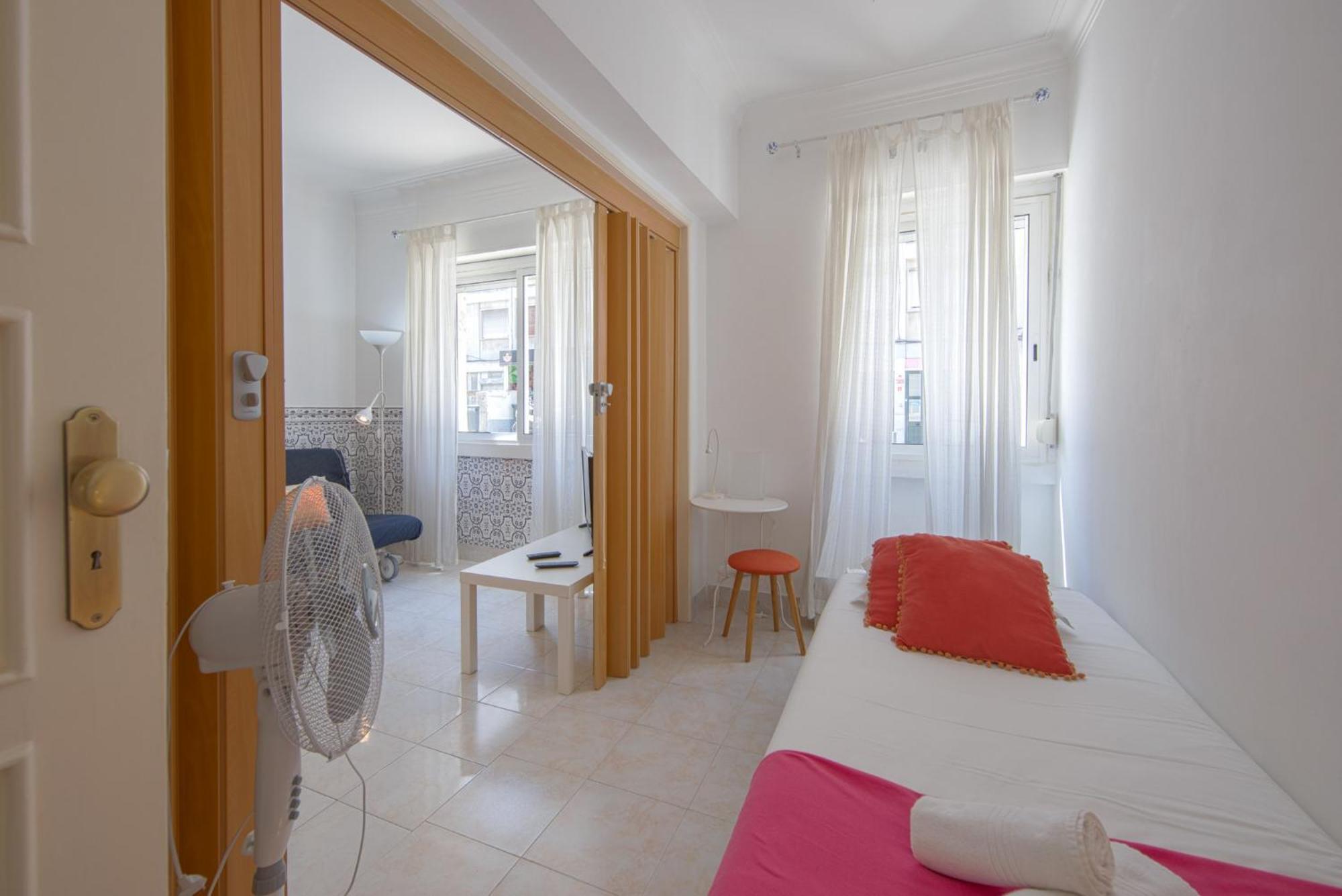 Alameda Typical By Homing Apartment Lisbon