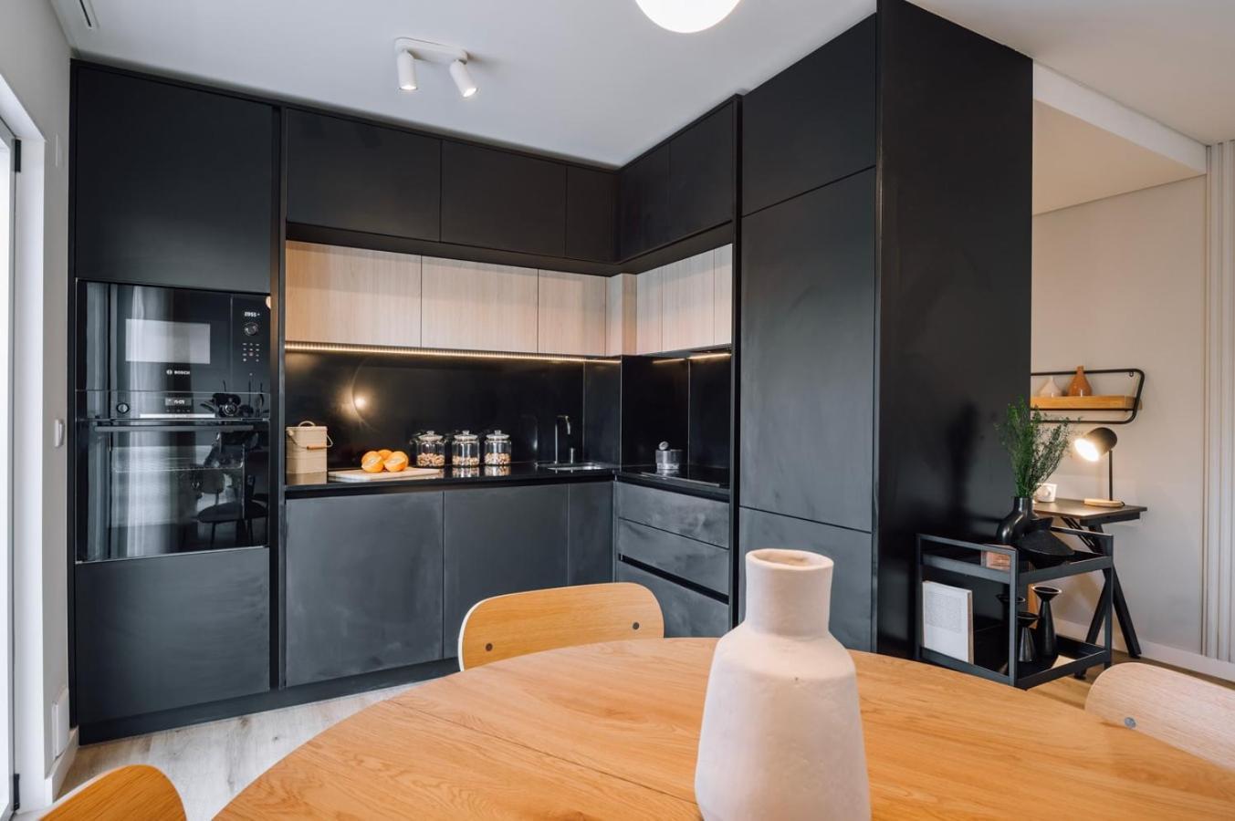 Oliveira - 1 Bedroom, Parking In Parque Nacoes Lisboa