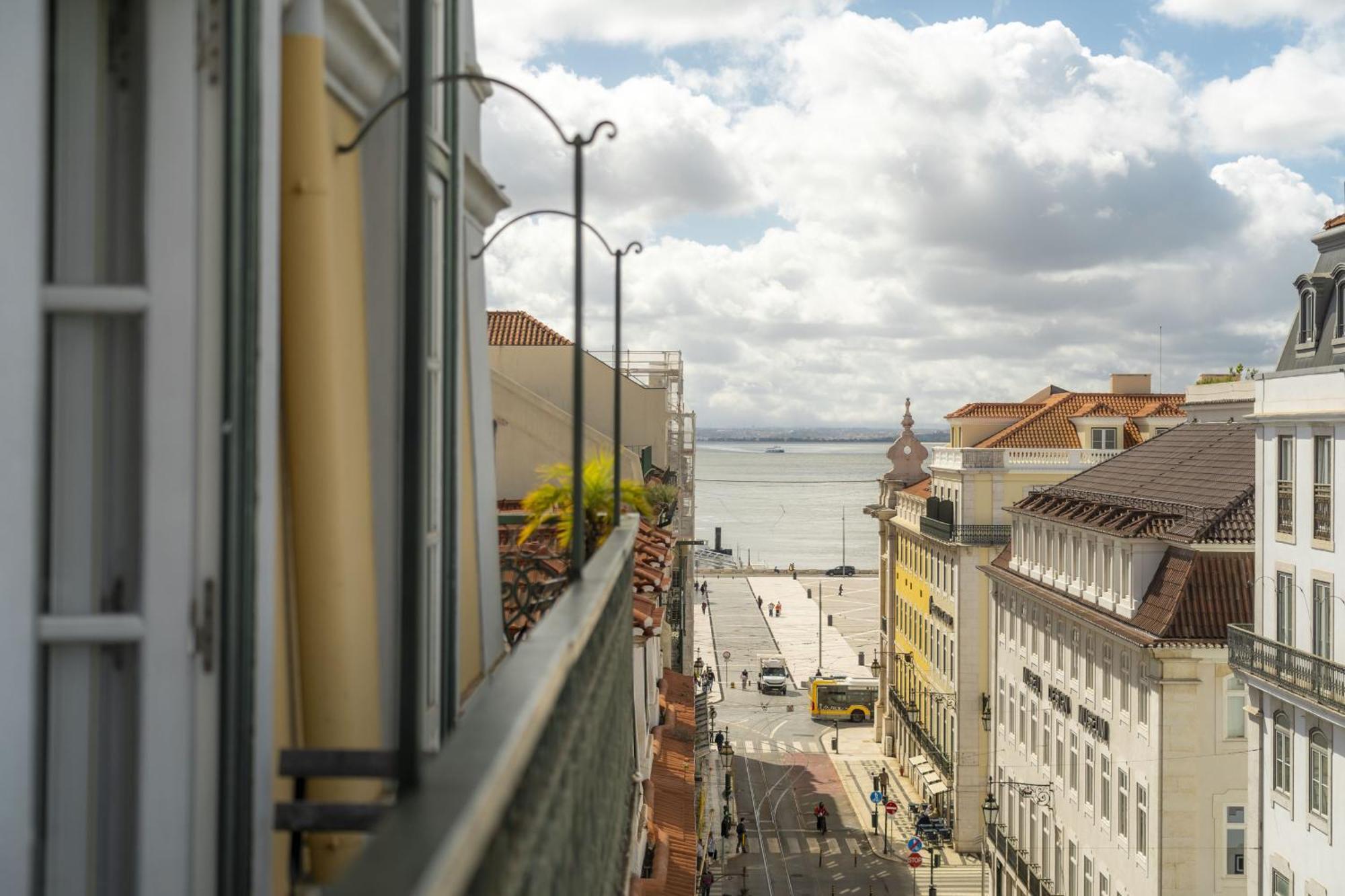 Apartamento Lv Premier Baixa- Cn