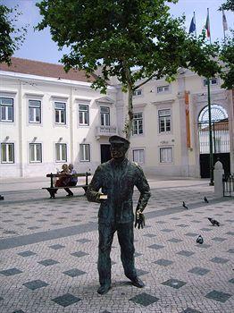 Residencial Camoes Bed and breakfast 2*