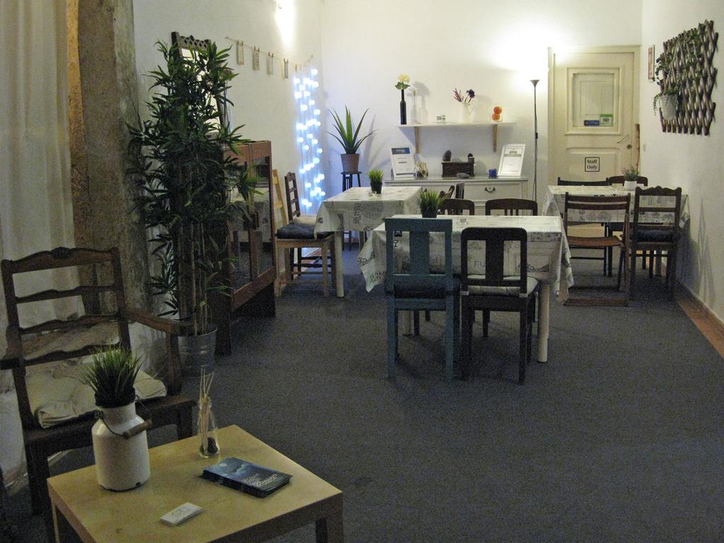 Hostal Johnie's Place & Suites *