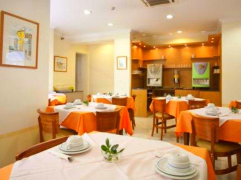 Hotel Avenida Park 3*