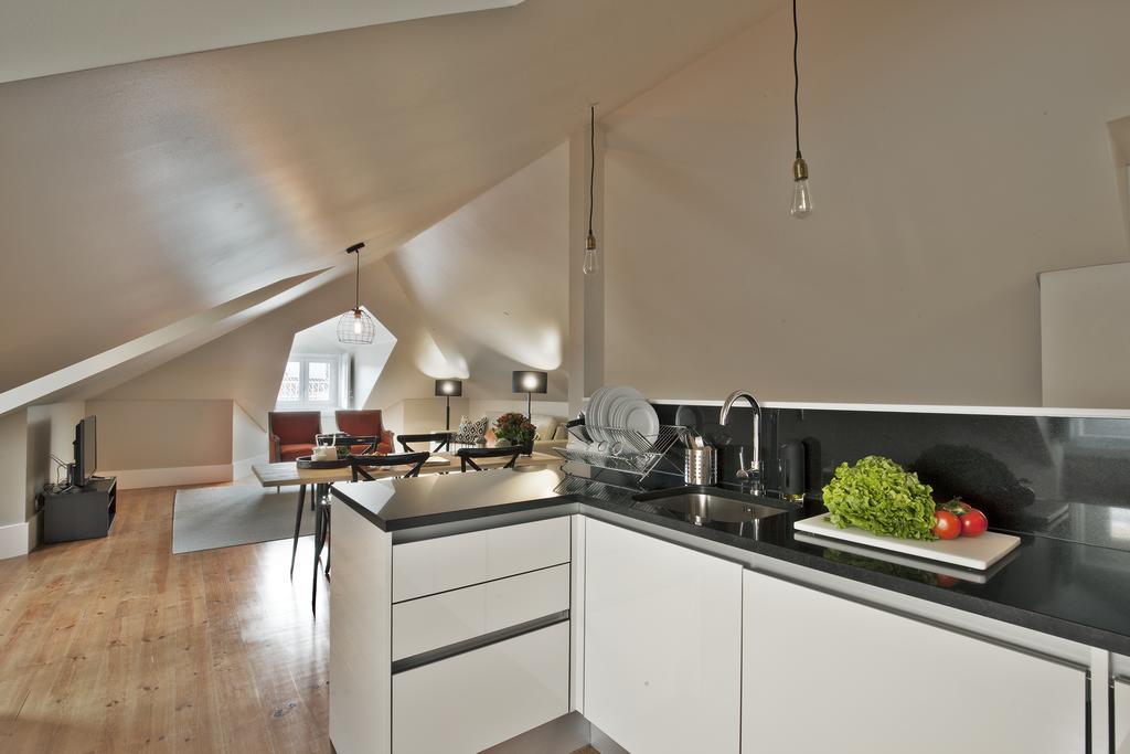 Five Stars Bica Apartment Lisbon