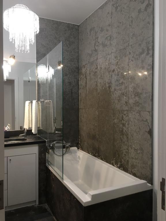 Chiado 4-bedroom Flat *