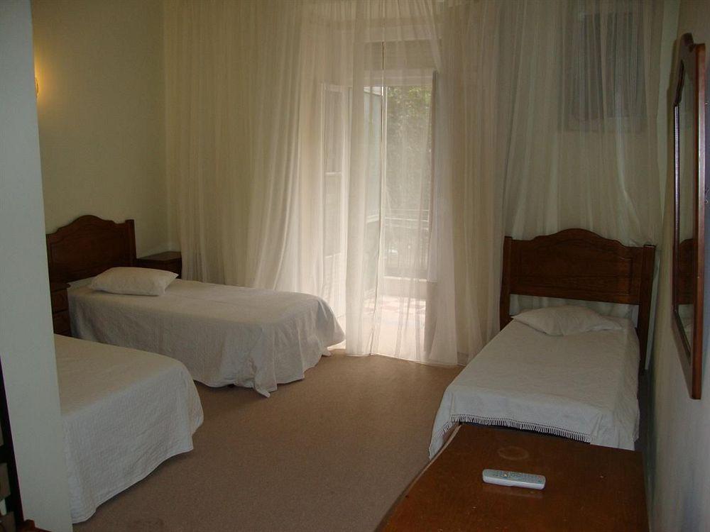 Guest house Residencial Marisela Lisbon