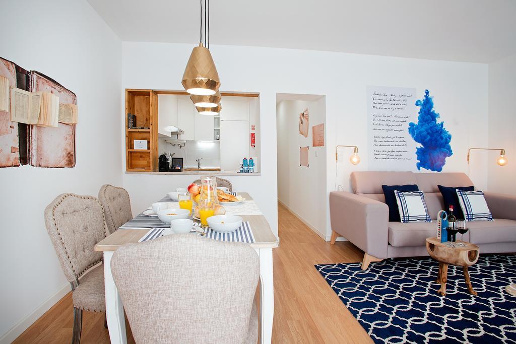 Apartment Sweet - Gloria