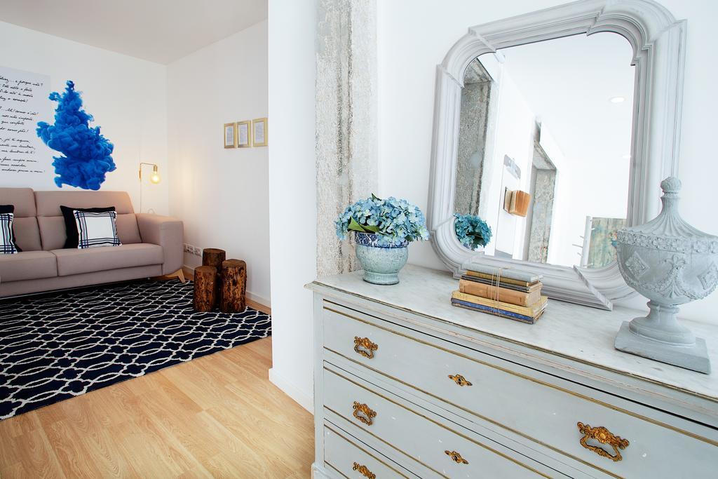 Apartment Sweet - Gloria *