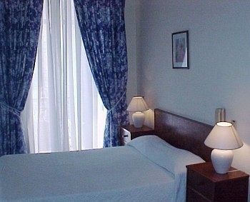 Pensao Flor Da Baixa Guest house 2*