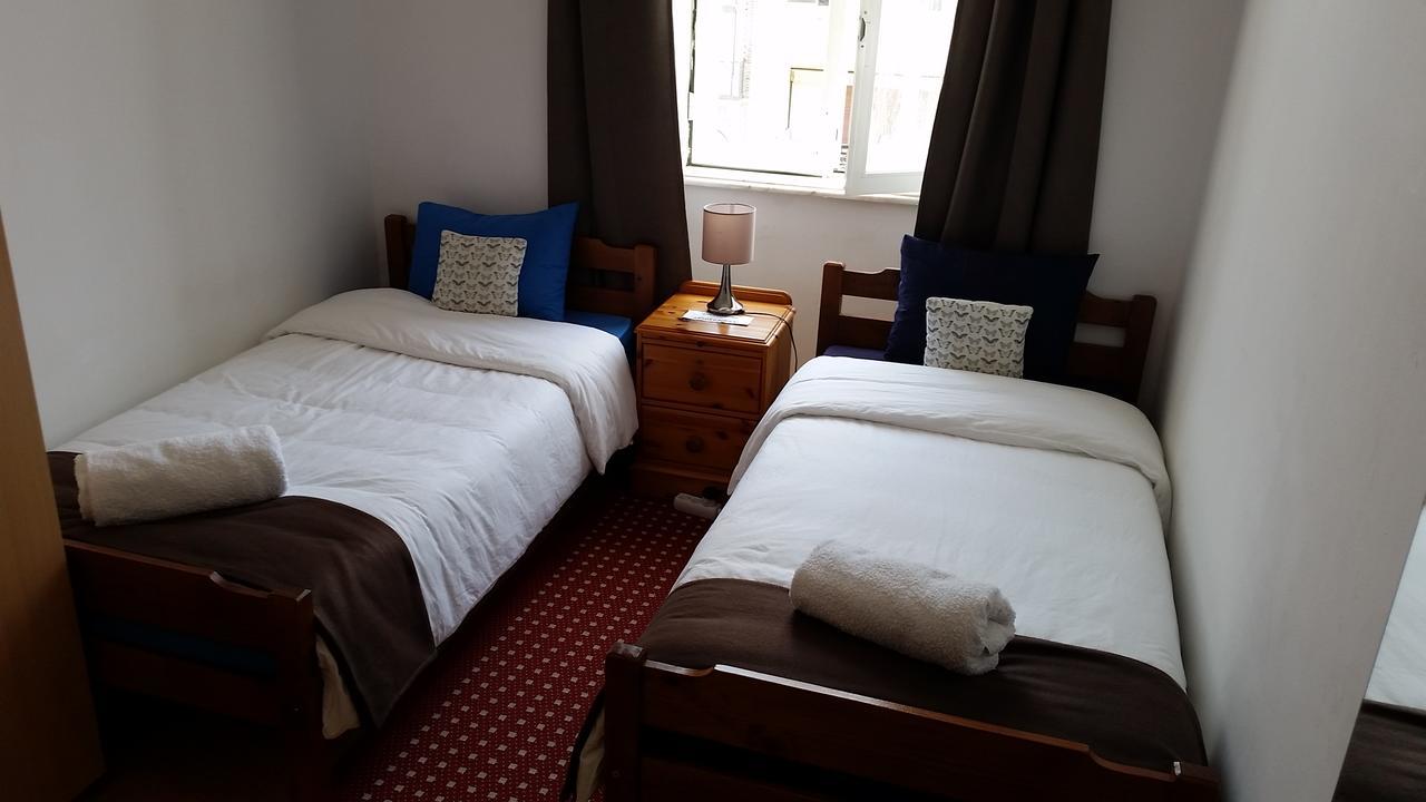 15 Hostal Lisboa