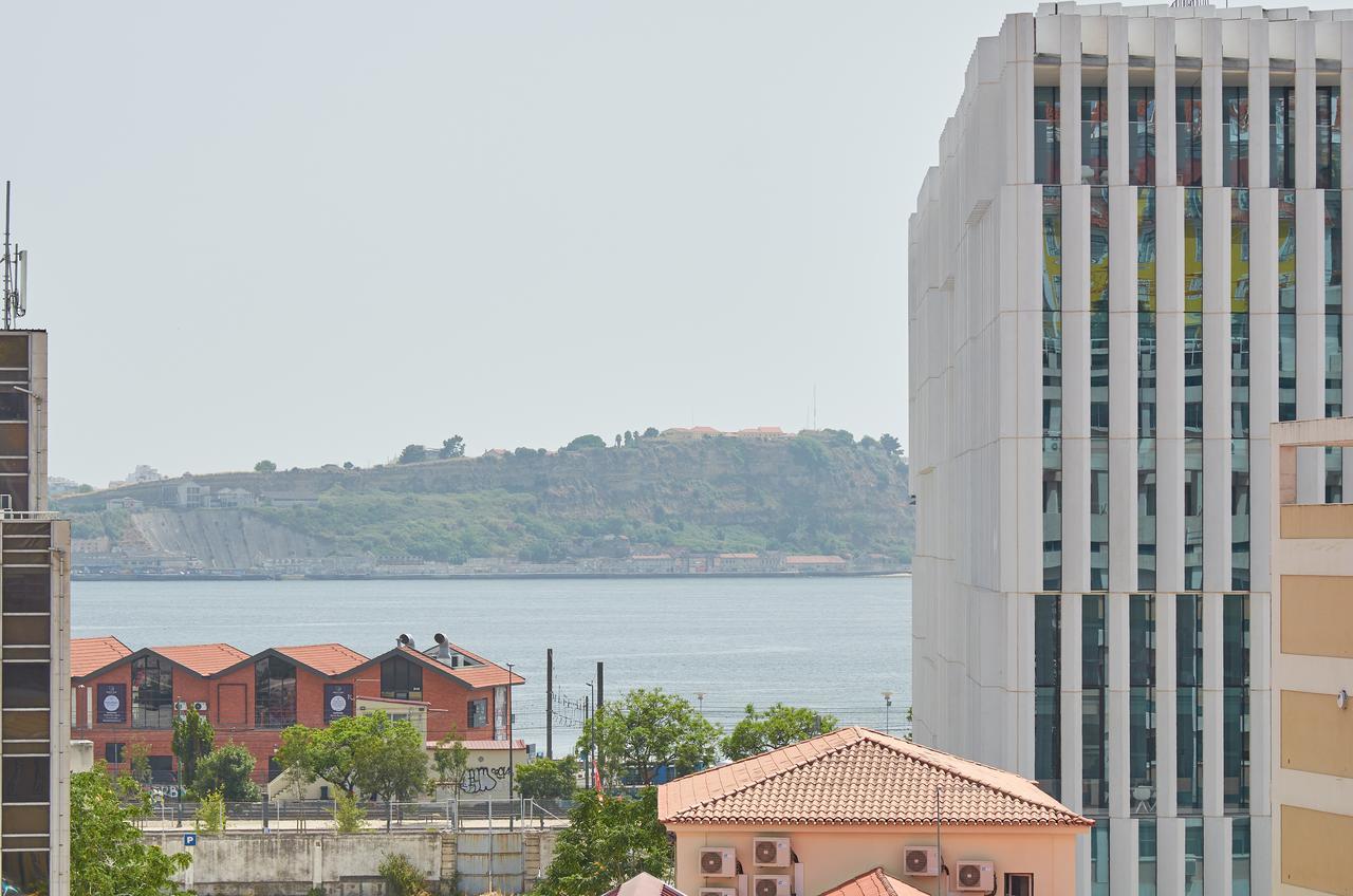 Five Stars Bica Apartment Lisbon