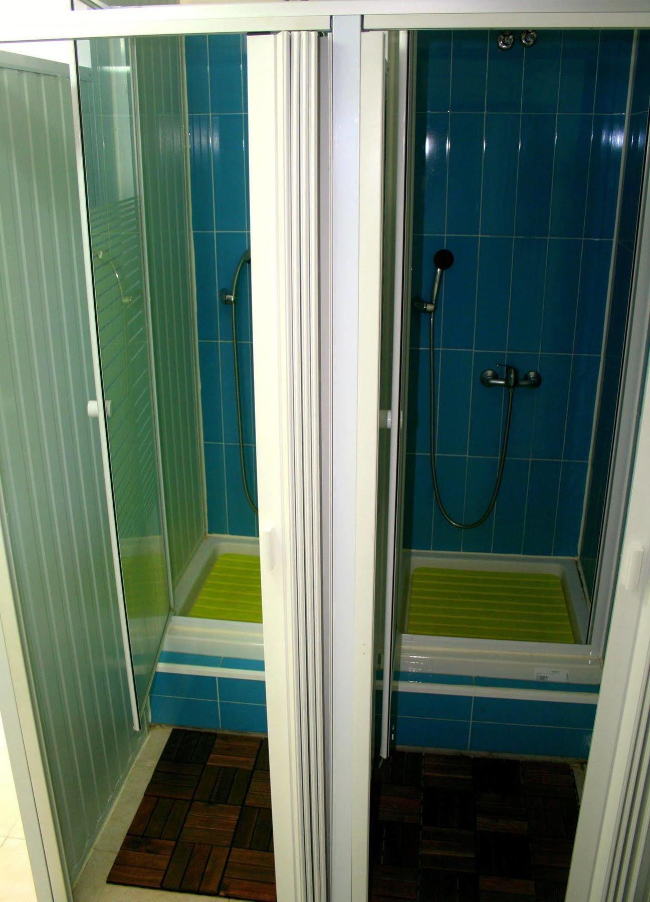 Hostal Locals & Lisboa