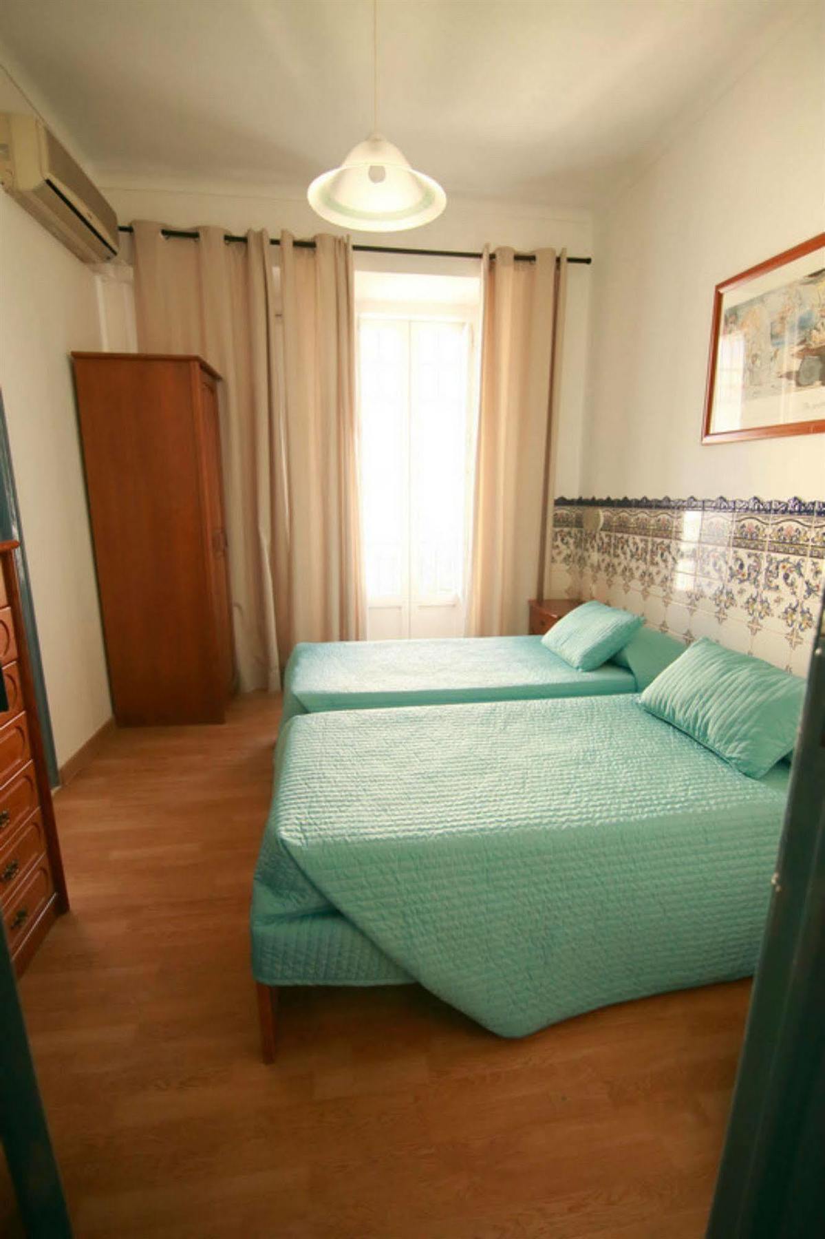 Residencial Joao Xxi Pensión Lisboa