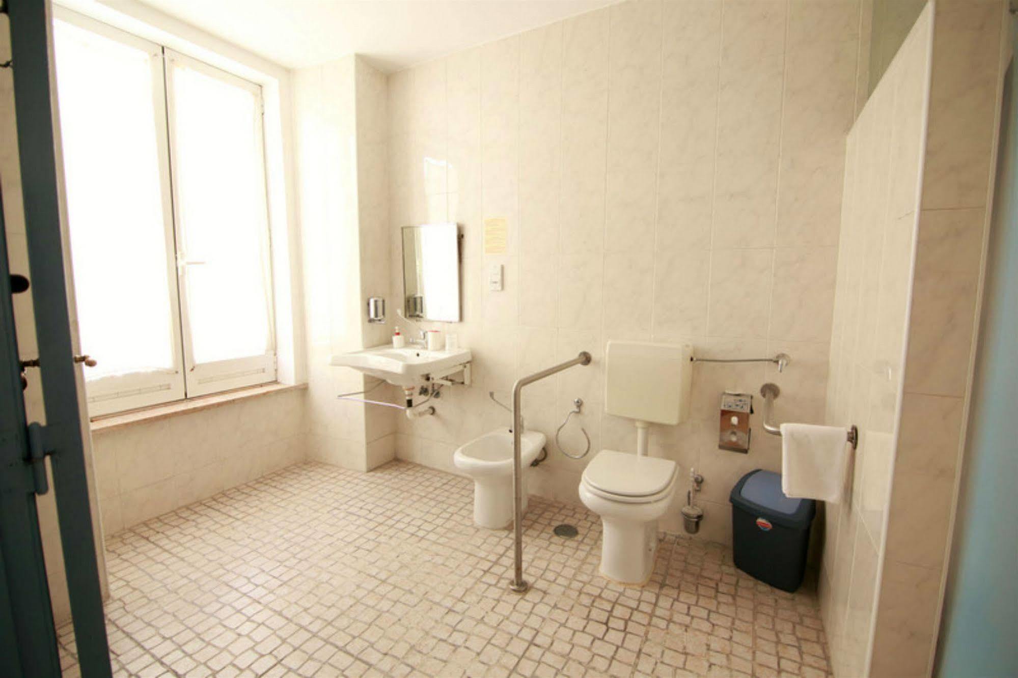 Pensión Residencial Joao Xxi 3*