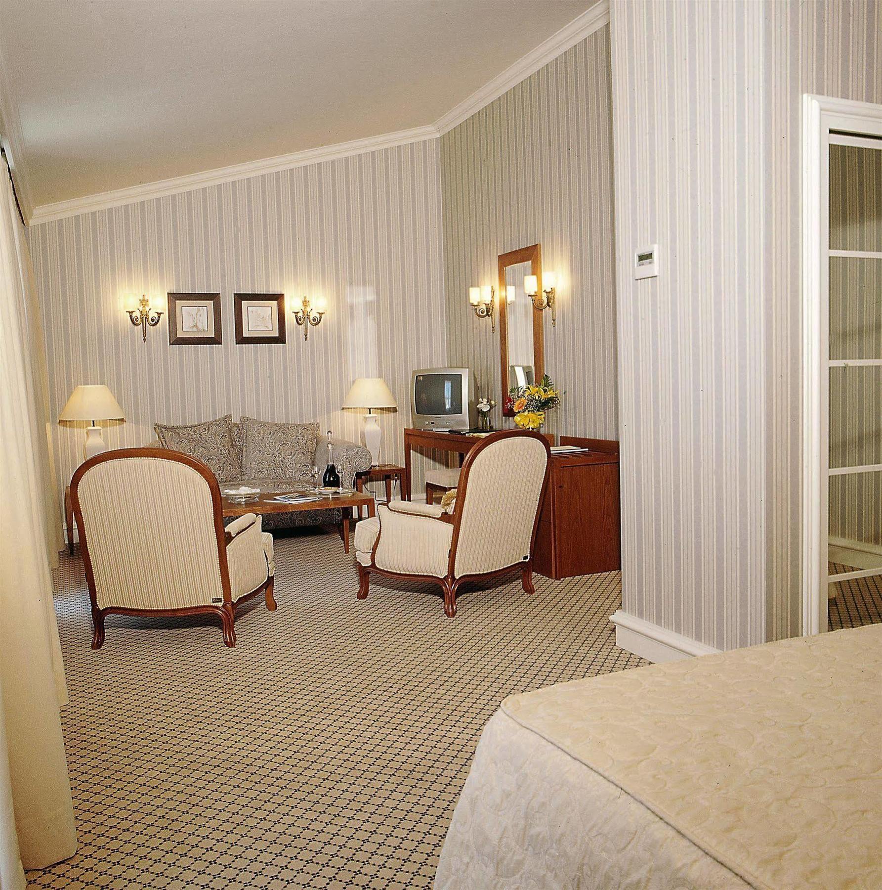 Hotel Olissippo Castelo 4*