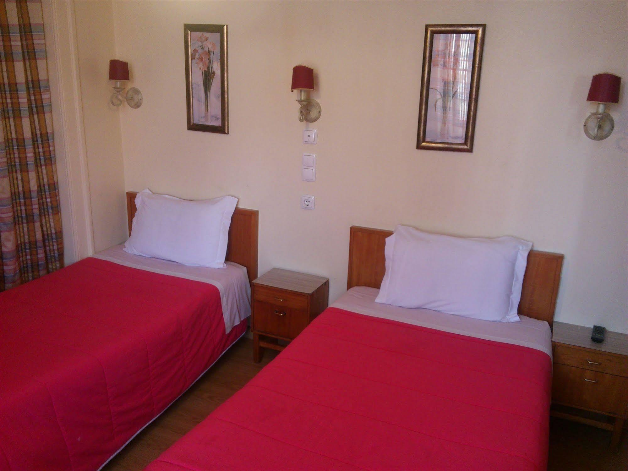 Pensao Estacao Guest house 2*