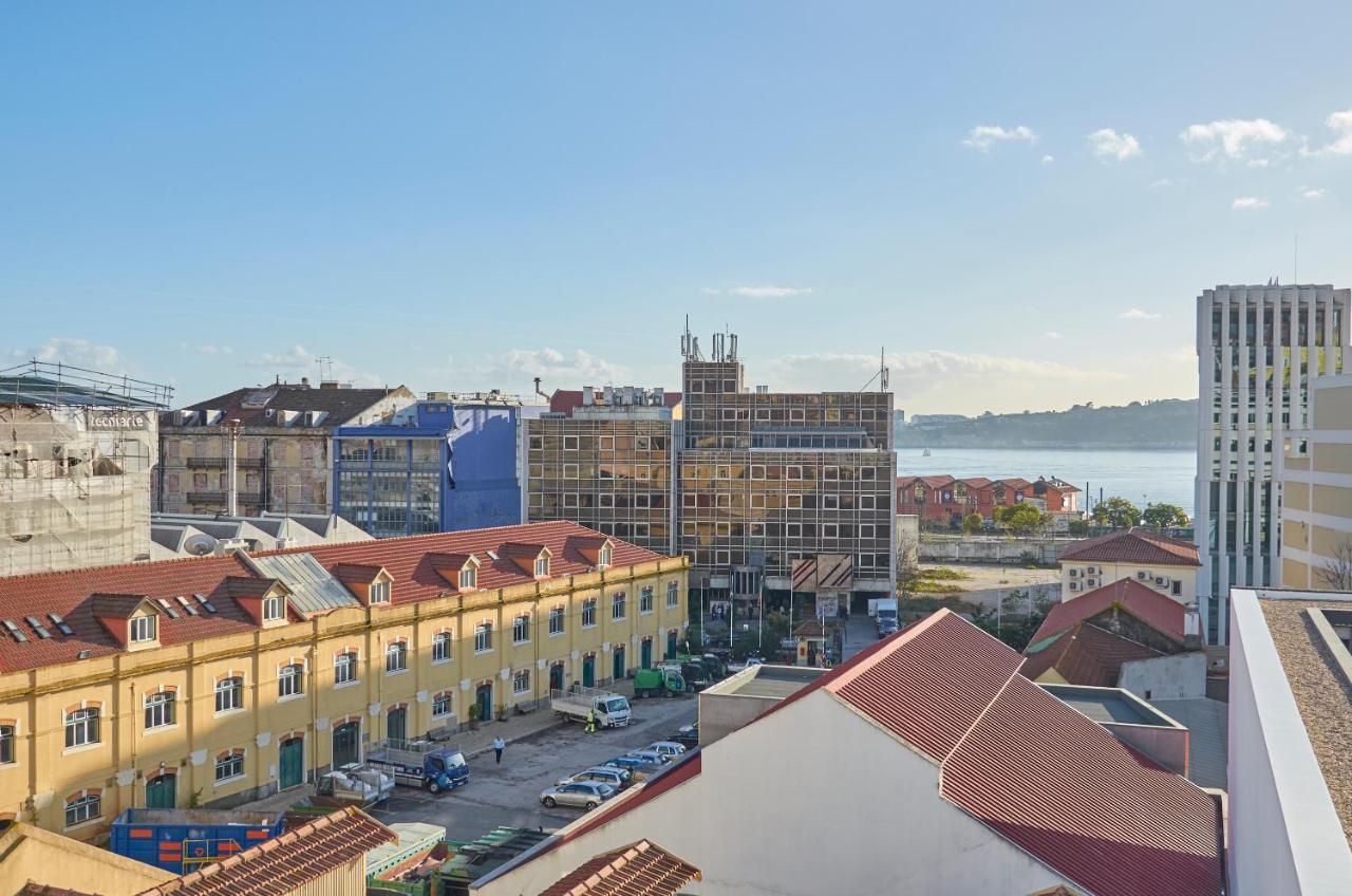 Apartment Five Stars Bica Lisbon
