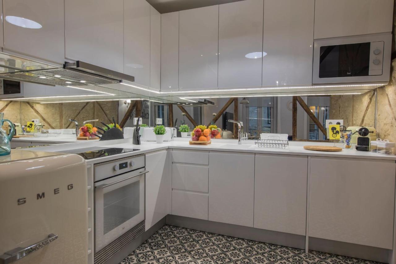 Lovelystay - Vintage Flat Near Santa Justa Elevator! Lisboa