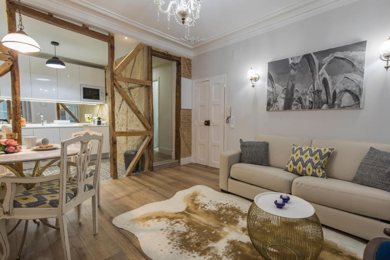 Apartamento Lovelystay - Vintage Flat Near Santa Justa Elevator! *