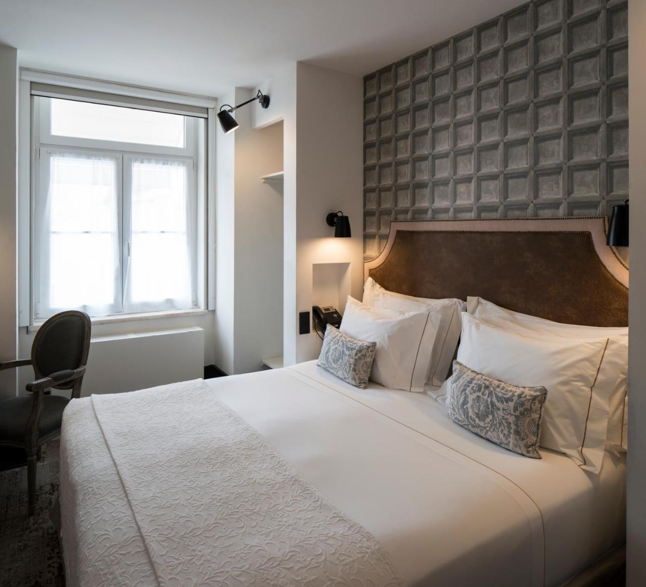 Pensión Almalusa Baixa/chiado 4*
