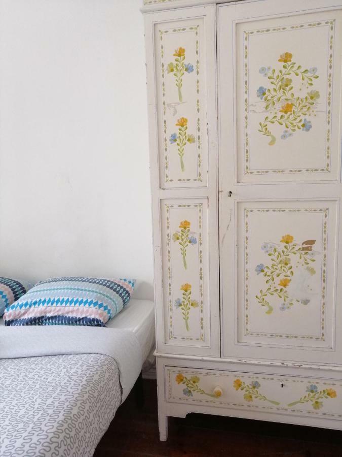 Hostal Locals & Lisboa