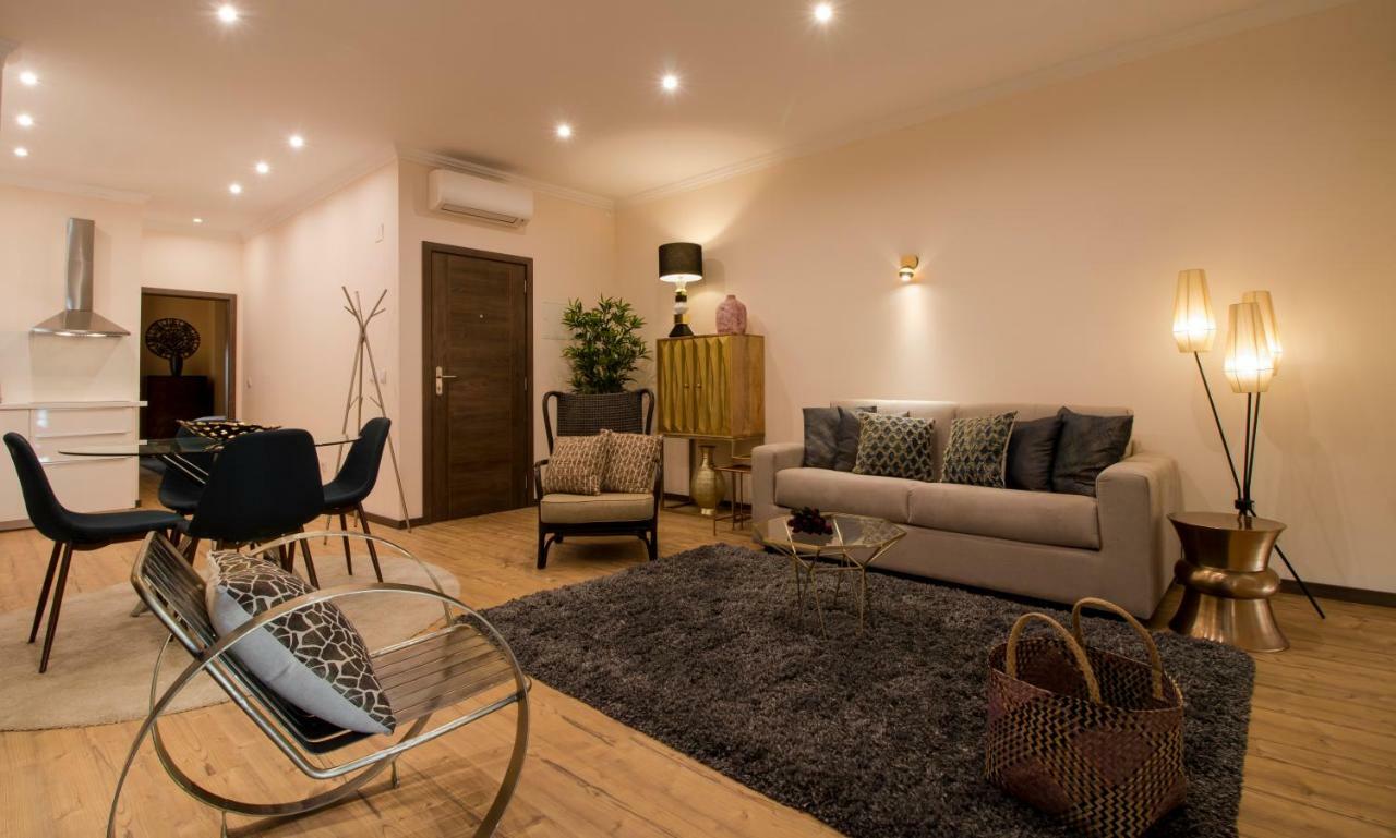 Apartamento Rosa Do Bairro Alto *